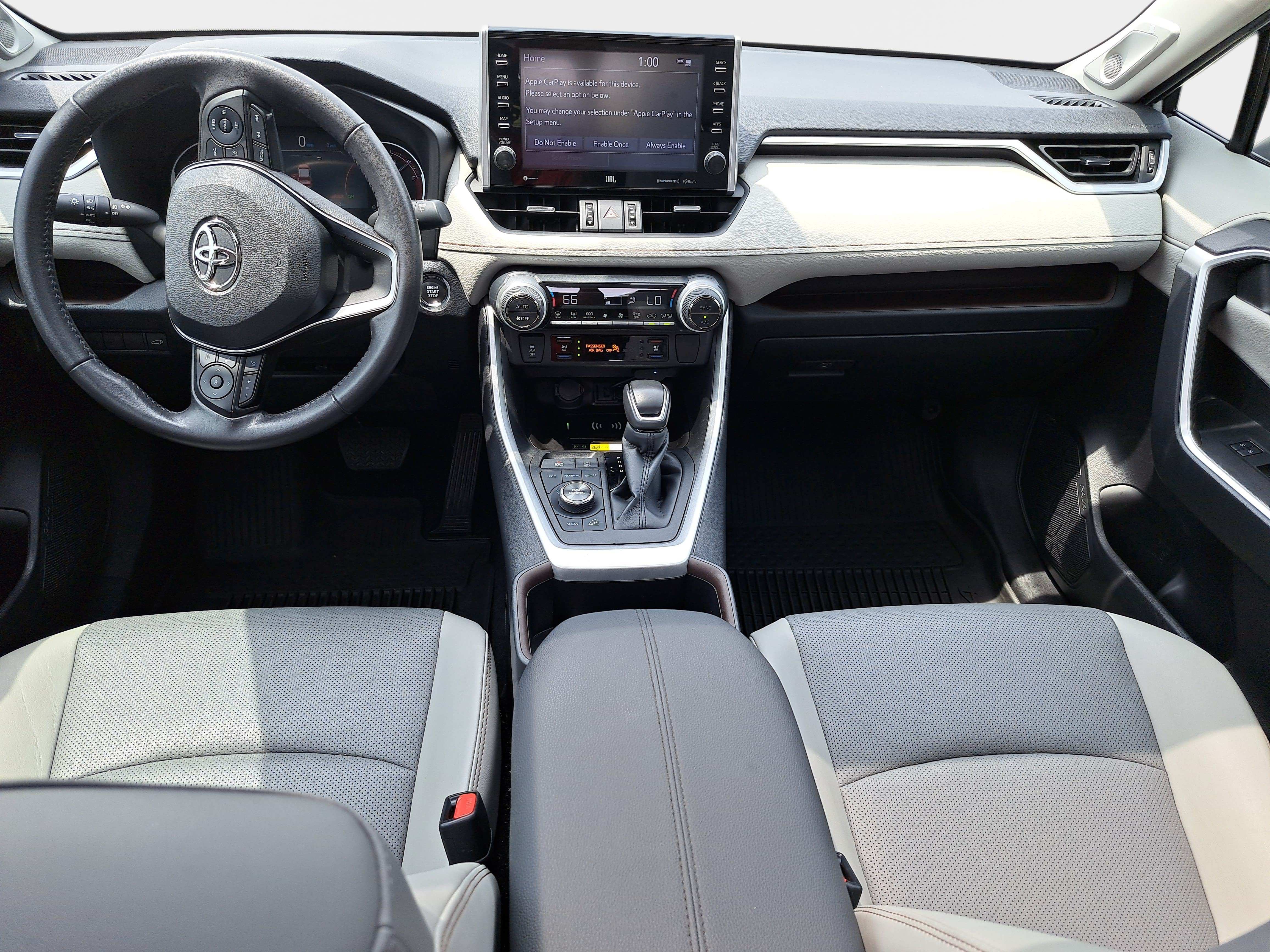 Used 2022 Toyota RAV4 Limited AWD/4WD image 9