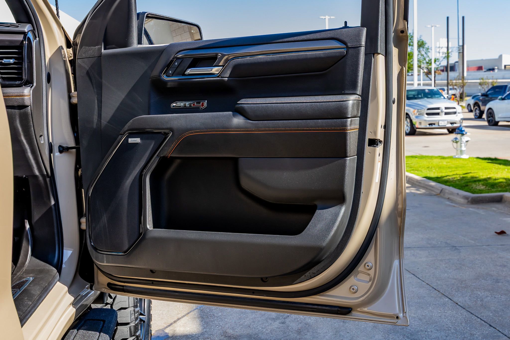 Used 2023 GMC Sierra 1500 AT4 w/ AT4 Premium Package image 36