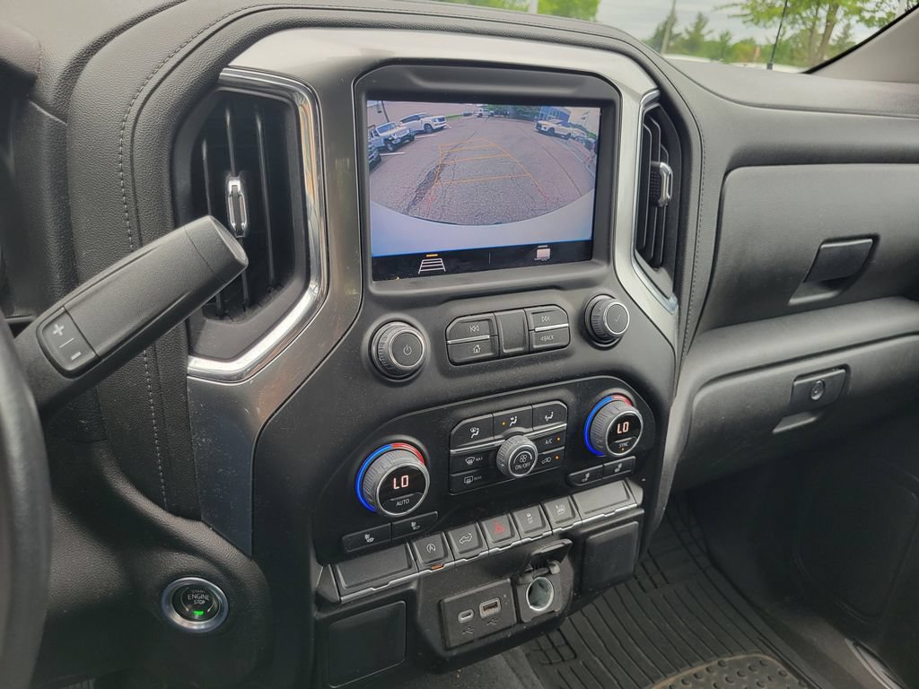Used 2022 Chevrolet Silverado 1500 LT AWD/4WD image 22