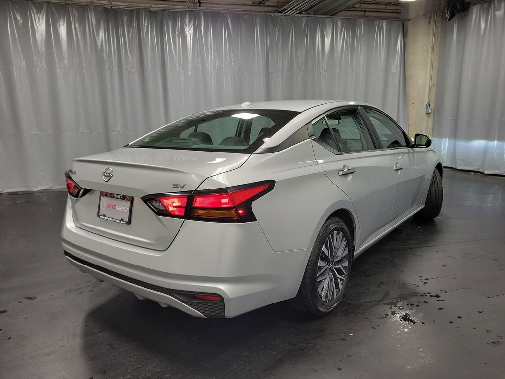 Used 2023 Nissan Altima 2.5 SV image 8