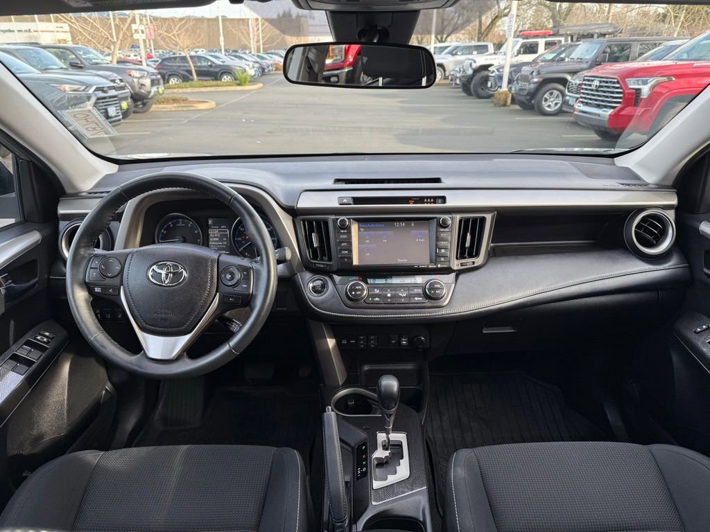 Used 2018 Toyota RAV4 Adventure image 24