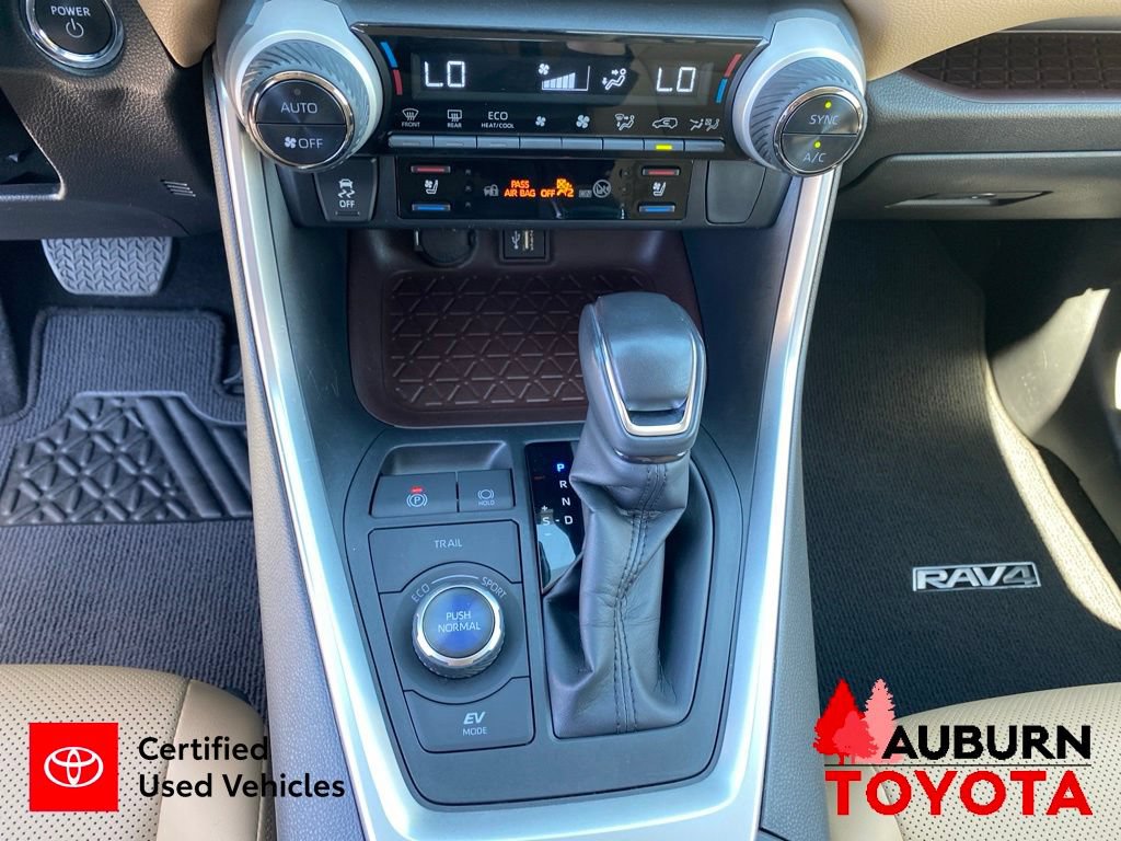 Used 2024 Toyota RAV4 Limited AWD/4WD image 43