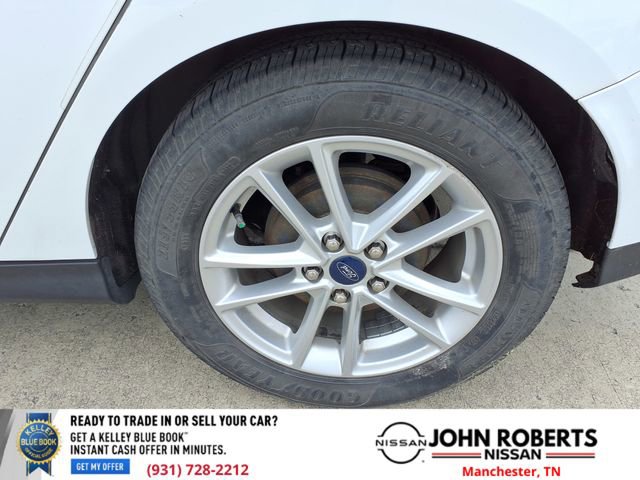 Used 2016 Ford Focus SE w/ SE Power Seat Package image 23