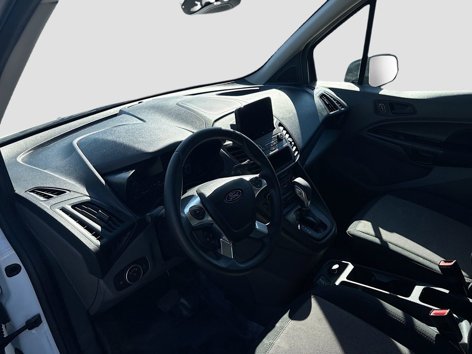 Used 2023 Ford Transit Connect XL image 9