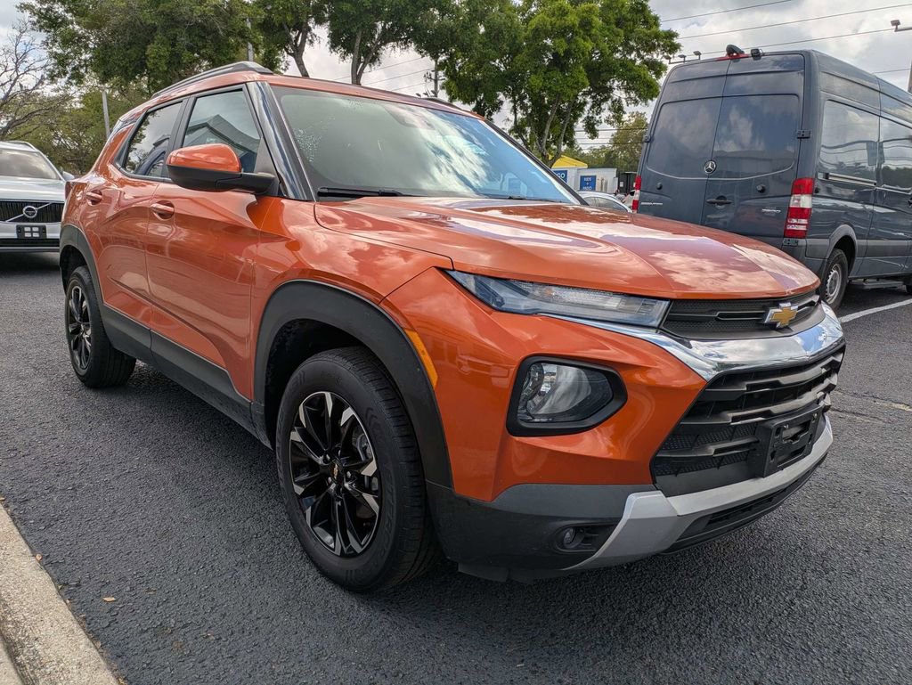 Used 2022 Chevrolet TrailBlazer LT w/ Convenience Package AWD/4WD image 8