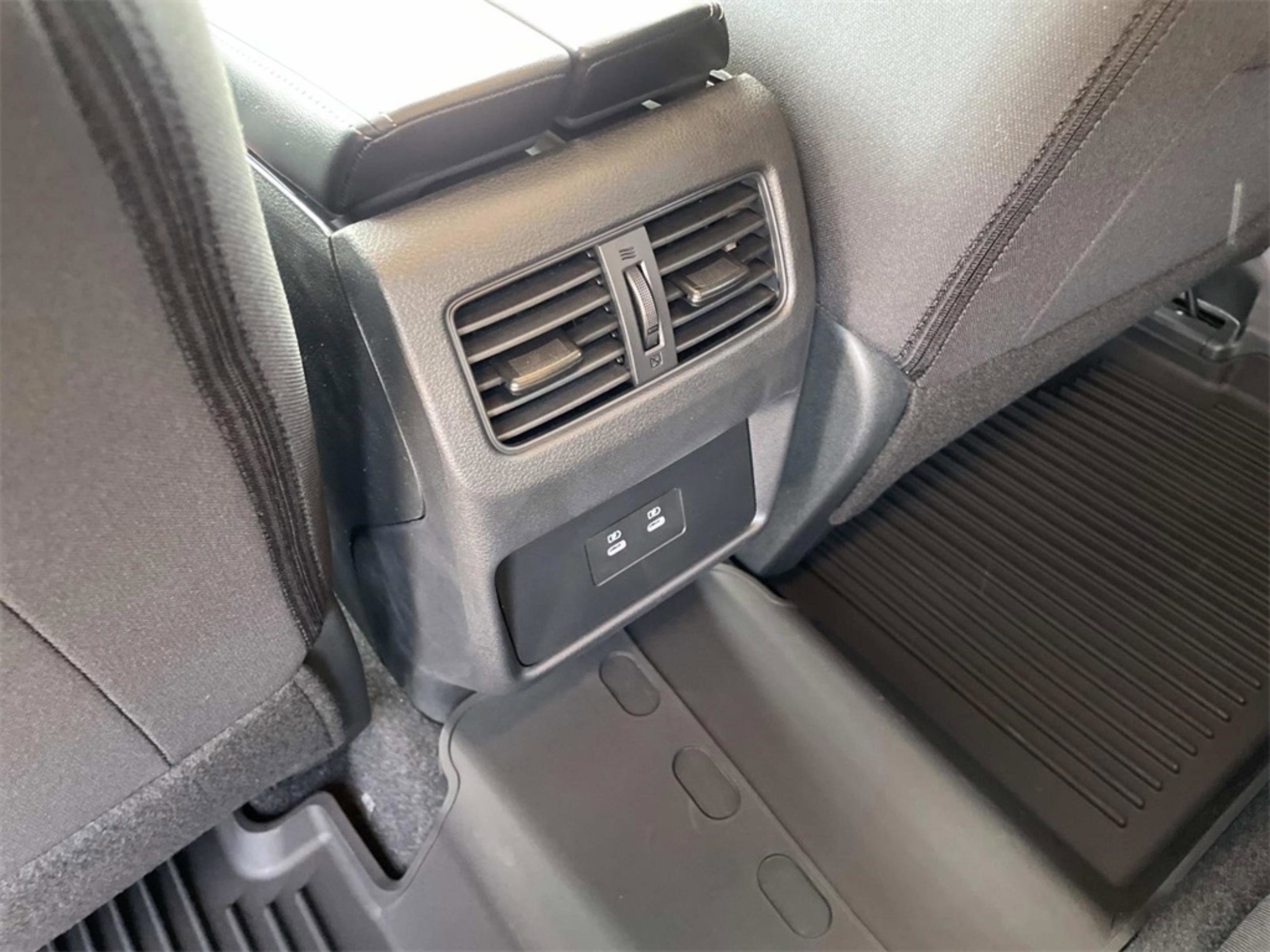 New 2026 Nissan Rogue SV FWD image 4