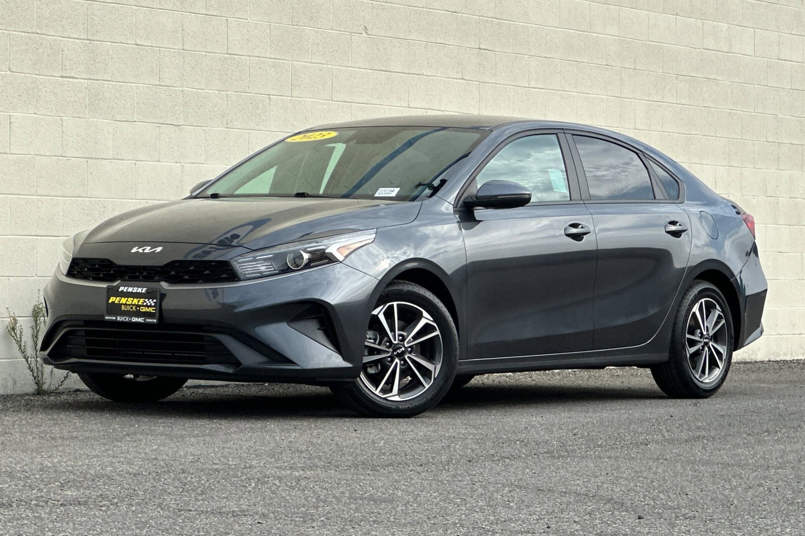 Used 2023 Kia Forte LXS w/ LXS Technology Package image 8