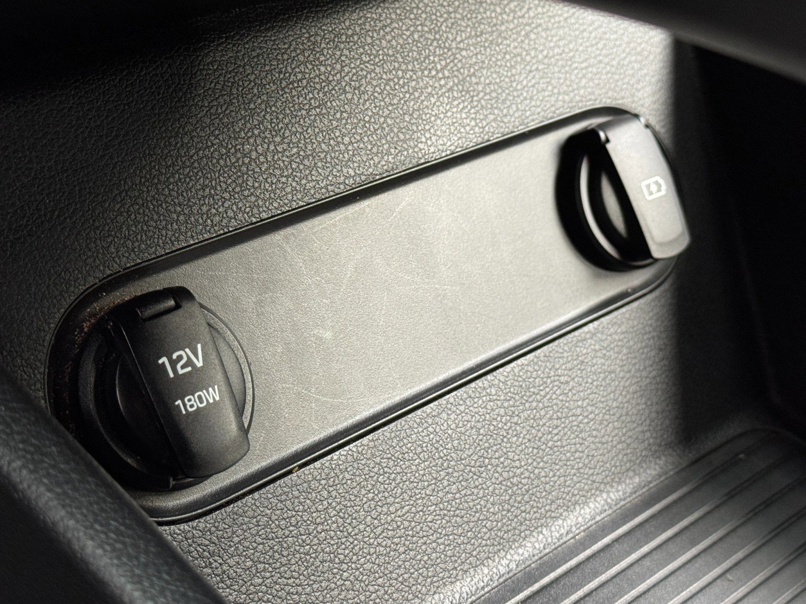 Used 2022 Hyundai Kona SEL w/ Convenience Package image 30