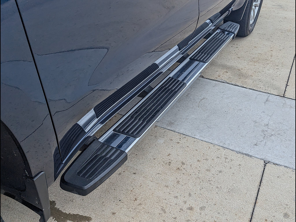 Used 2019 Chevrolet Silverado 1500 LT w/ All-Star Edition AWD/4WD image 13