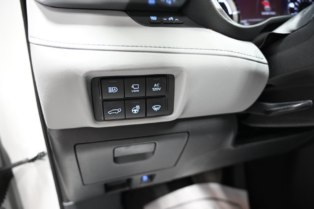 Used 2022 Toyota Highlander Platinum AWD/4WD image 29