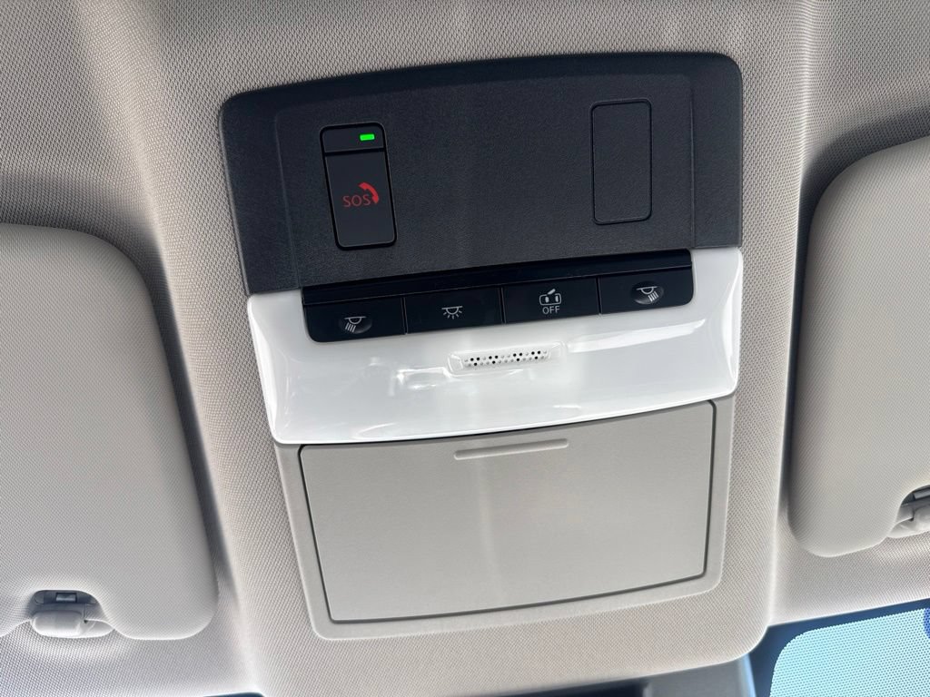 Used 2023 Nissan Rogue SV AWD/4WD image 12