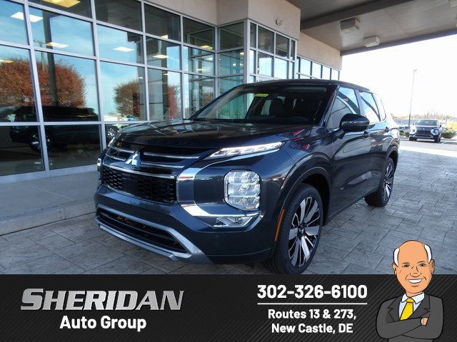 New 2025 Mitsubishi Outlander SE