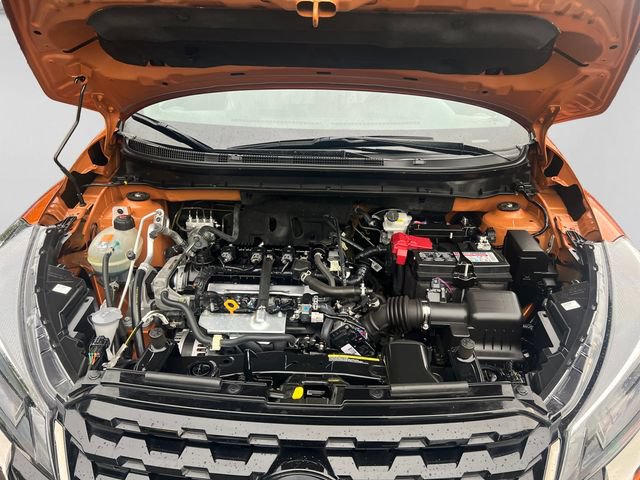 Used 2024 Nissan Kicks SR w/ SR Premium Package FWD image 19