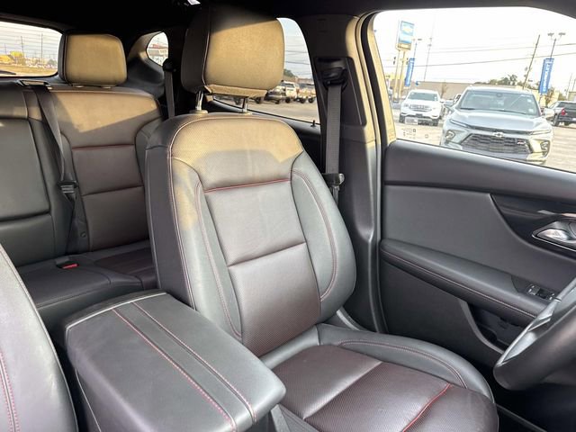 Used 2025 Chevrolet Blazer RS FWD image 30