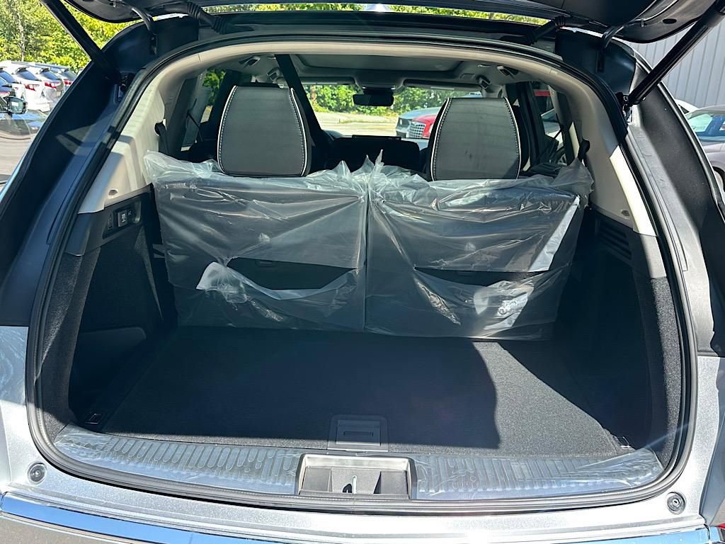 New 2026 Acura MDX w/ Advance Package image 7