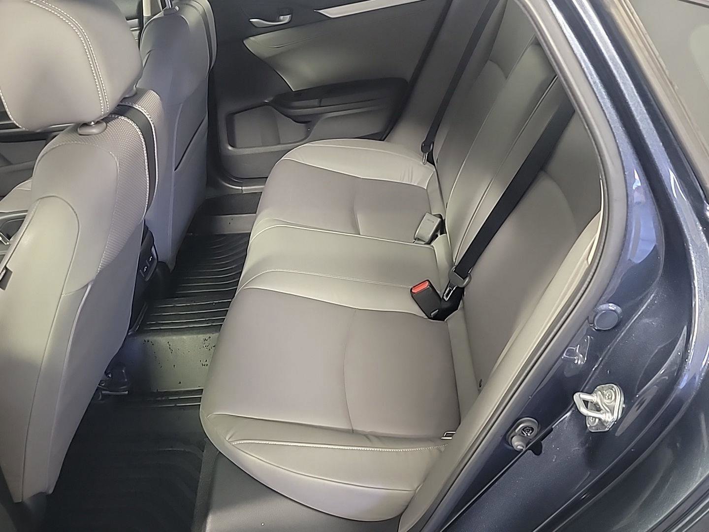 Certified 2018 Honda Civic Touring image 16