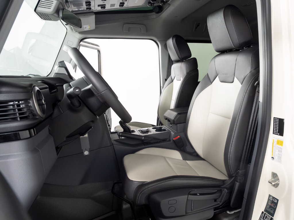 Used 2025 INEOS Grenadier Station Wagon AWD/4WD image 33