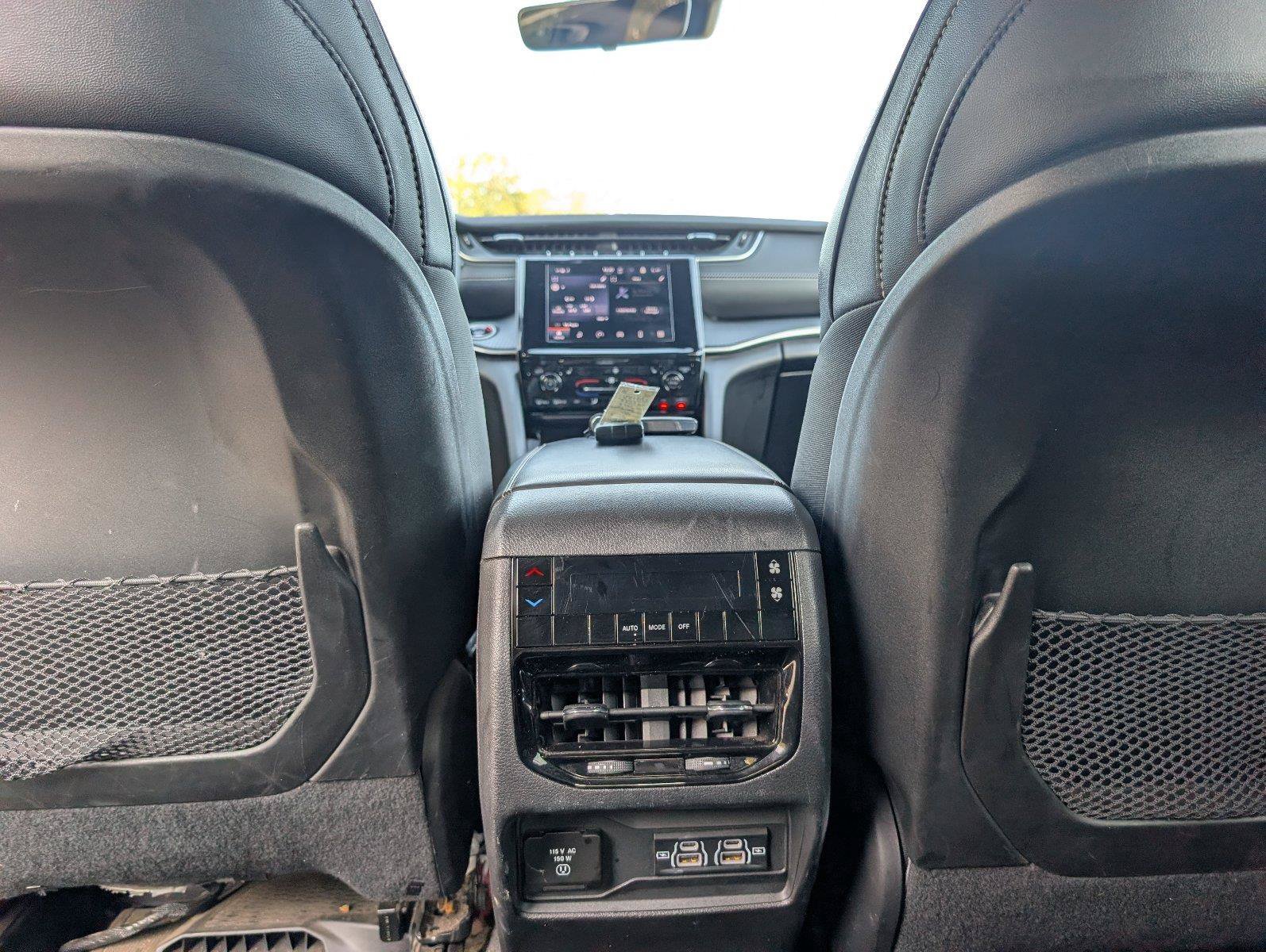 Used 2025 Jeep Grand Cherokee L Altitude RWD image 35
