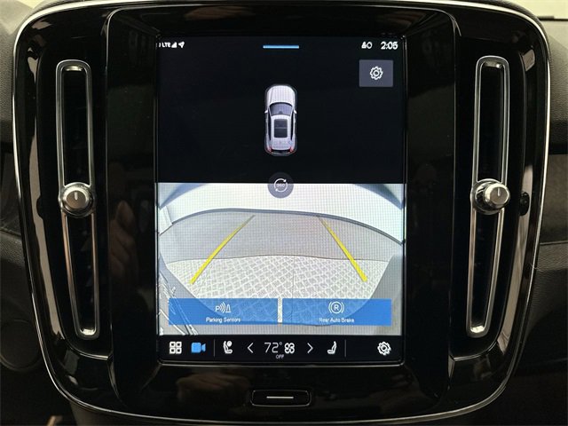 Certified 2023 Volvo XC40 Recharge Ultimate image 16