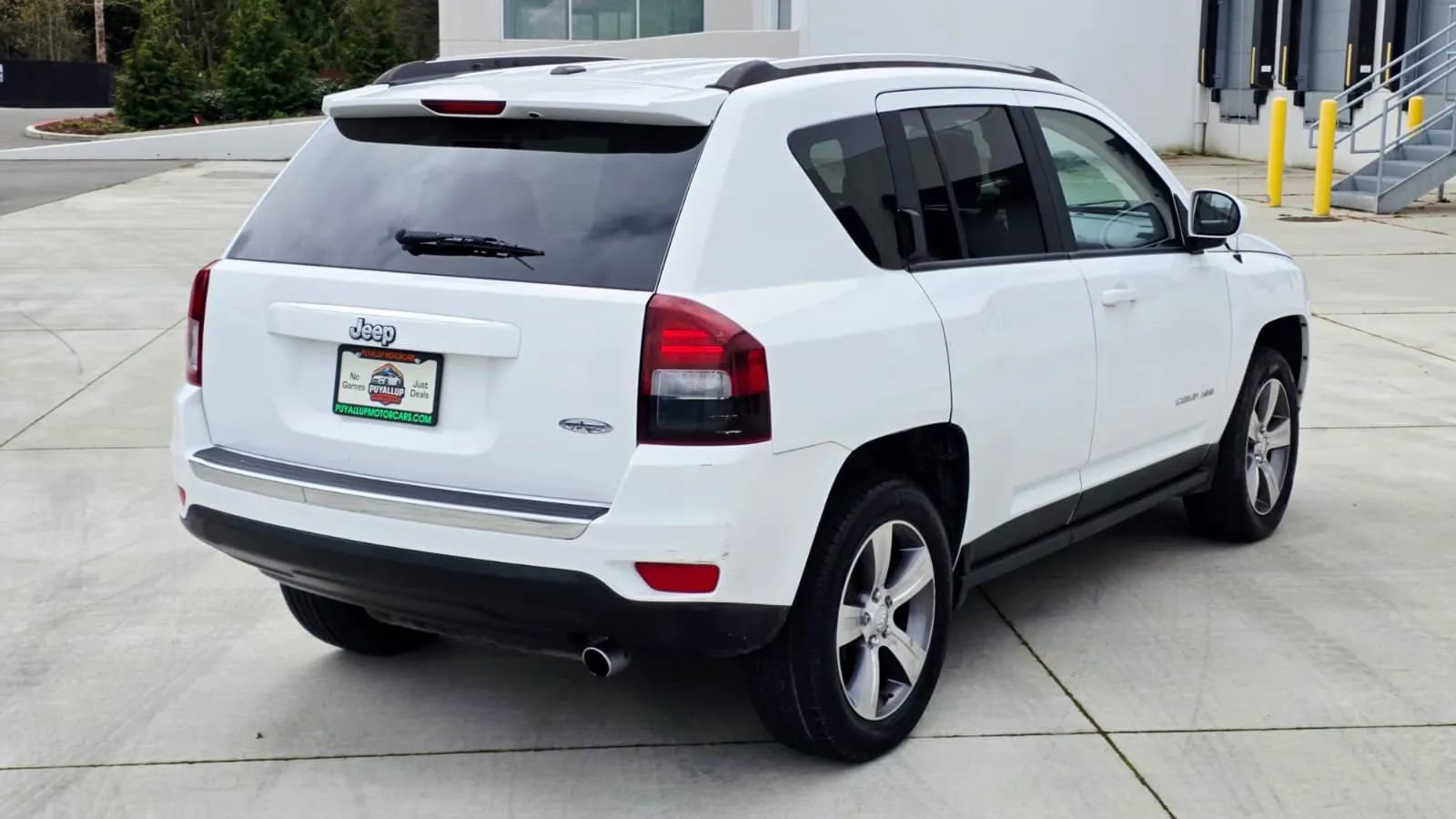 Used 2016 Jeep Compass High Altitude image 5