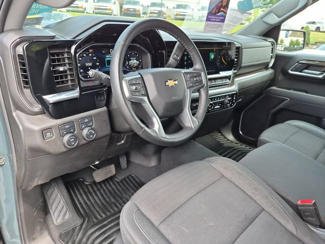 Used 2025 Chevrolet Silverado 1500 LT AWD/4WD image 12