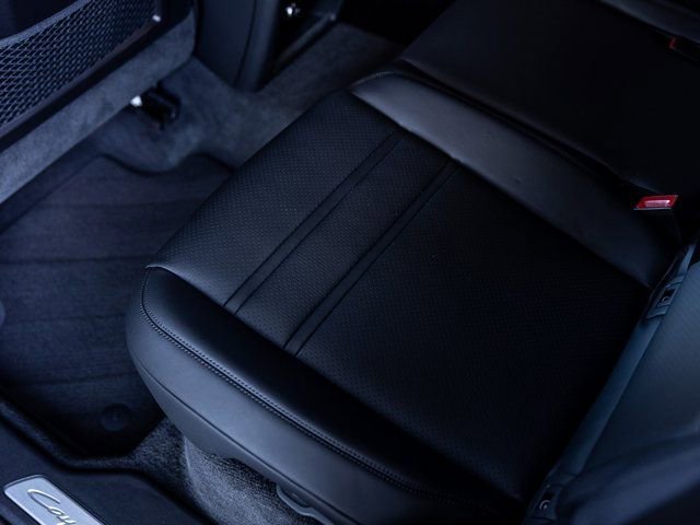 Certified 2025 Porsche Cayenne E-Hybrid image 29