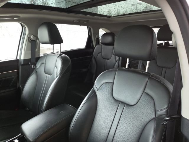 Used 2021 Kia Sorento EX image 24
