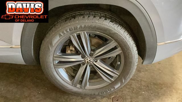 Used 2020 Volkswagen Atlas Cross Sport SE w/ Panoramic Sunroof Package AWD/4WD image 8