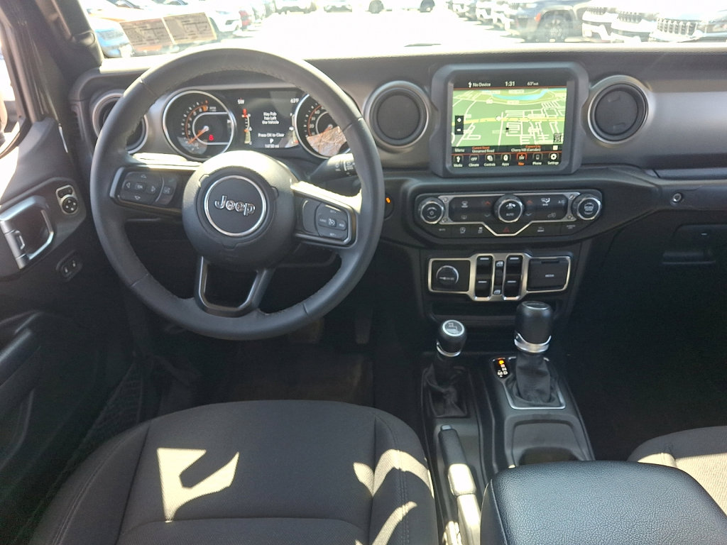 Used 2023 Jeep Gladiator Willys image 21