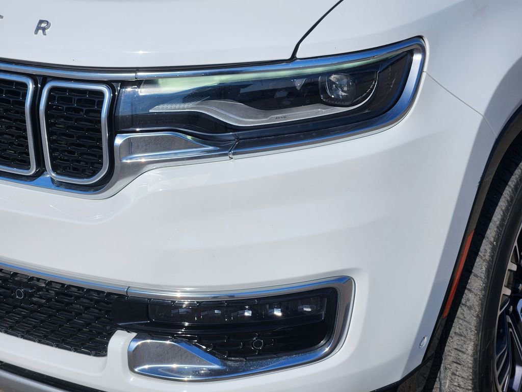 Used 2024 Jeep Wagoneer Series II w/ Flexible Seating Group image 10