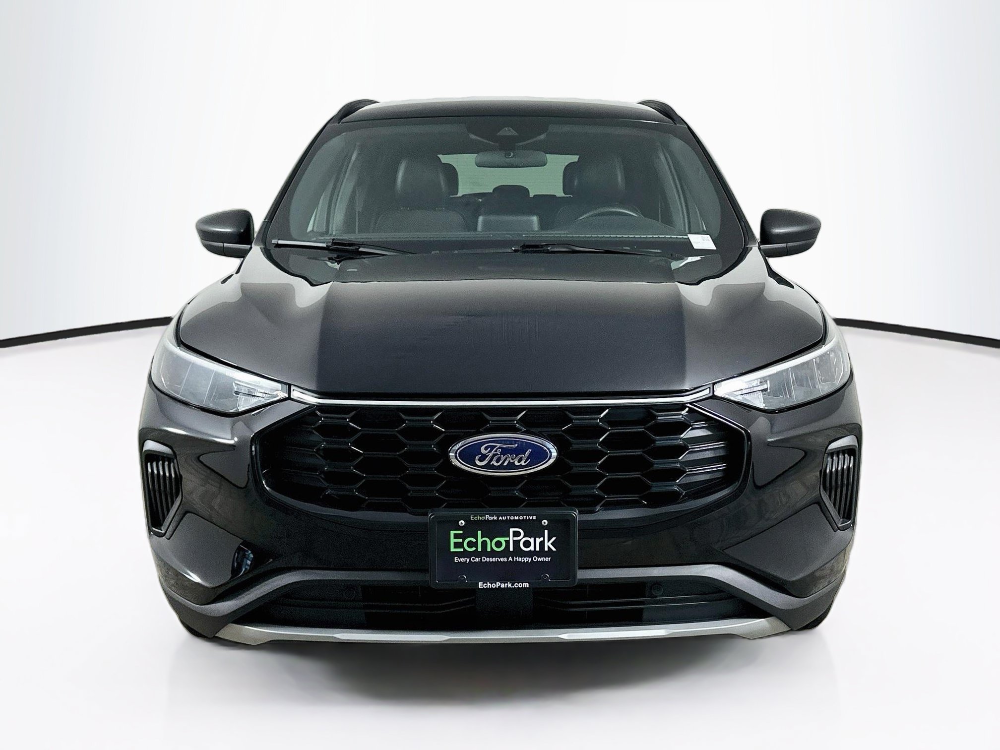 Used 2025 Ford Escape ST-Line FWD image 2