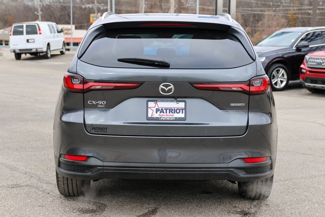 Used 2024 MAZDA CX-90 3.3 Turbo w/ Preferred Plus image 4