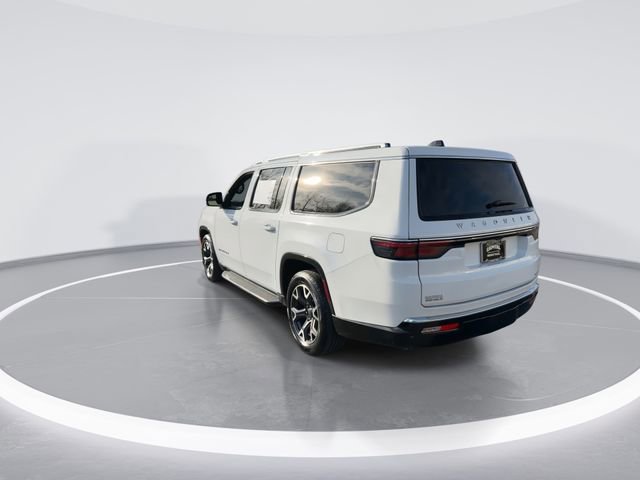 Used 2024 Jeep Wagoneer L Series III w/ Flexible Seating Group AWD/4WD image 6