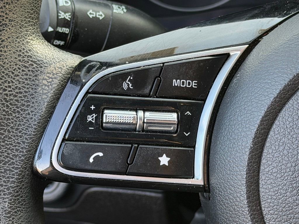 Used 2023 Kia Forte LXS image 15