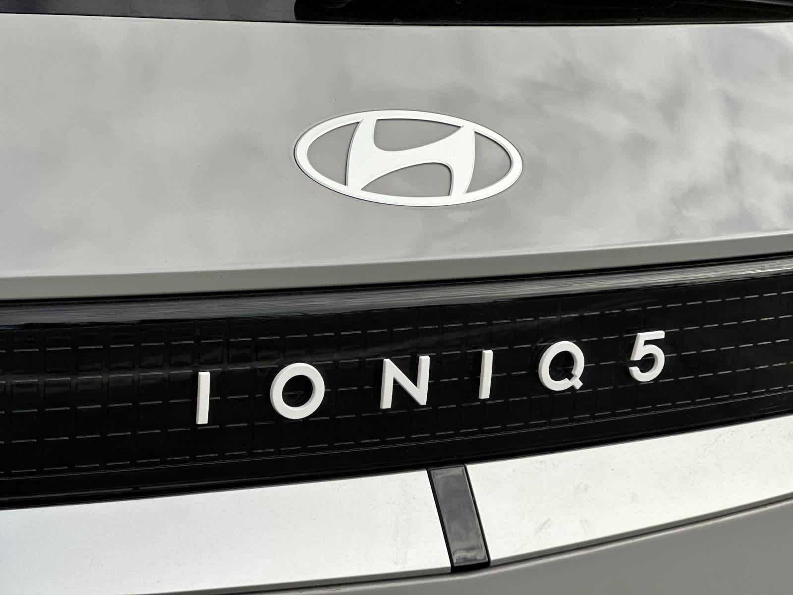 Certified 2025 Hyundai Ioniq 5 SE RWD image 29