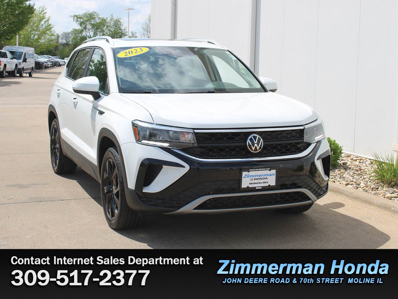 Used 2023 Volkswagen Taos SE AWD/4WD image 3