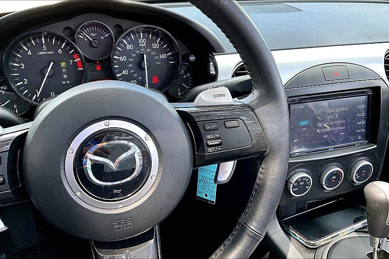 Used 2015 MAZDA MX-5 Miata Club RWD image 17
