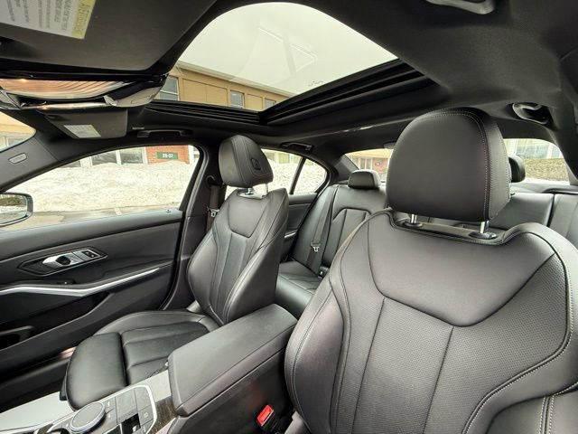 Used 2022 BMW 330i xDrive Sedan w/ Premium Package 2 image 23