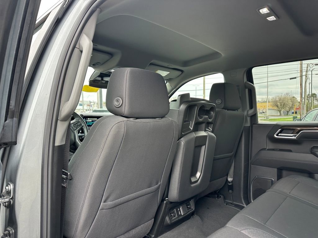 Used 2025 Chevrolet Silverado 1500 LT AWD/4WD image 10