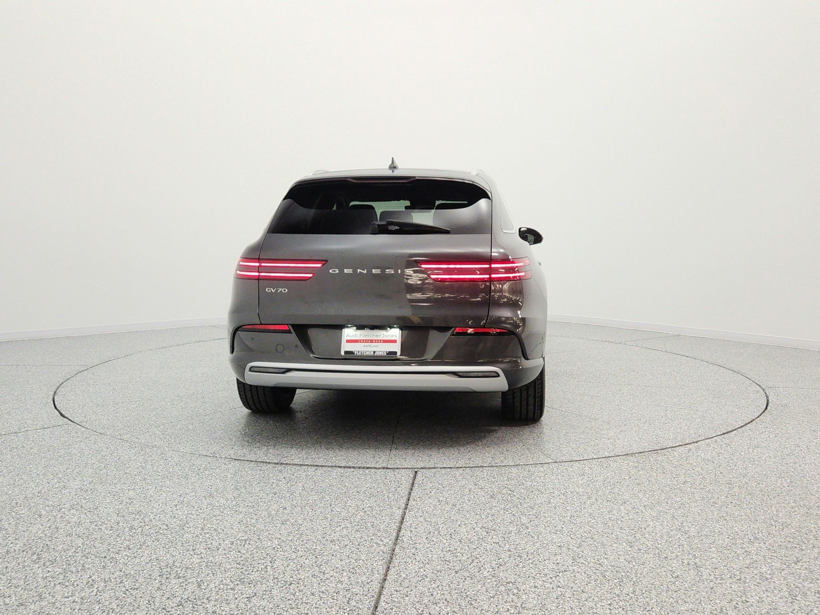 Used 2023 Genesis Electrified GV70 AWD/4WD image 6