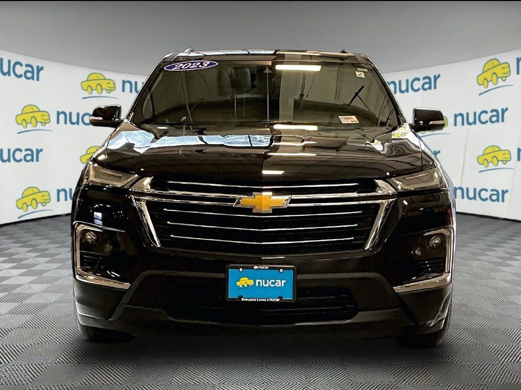 Used 2023 Chevrolet Traverse LT AWD/4WD image 2