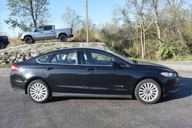 Used 2014 Ford Fusion S FWD image 2
