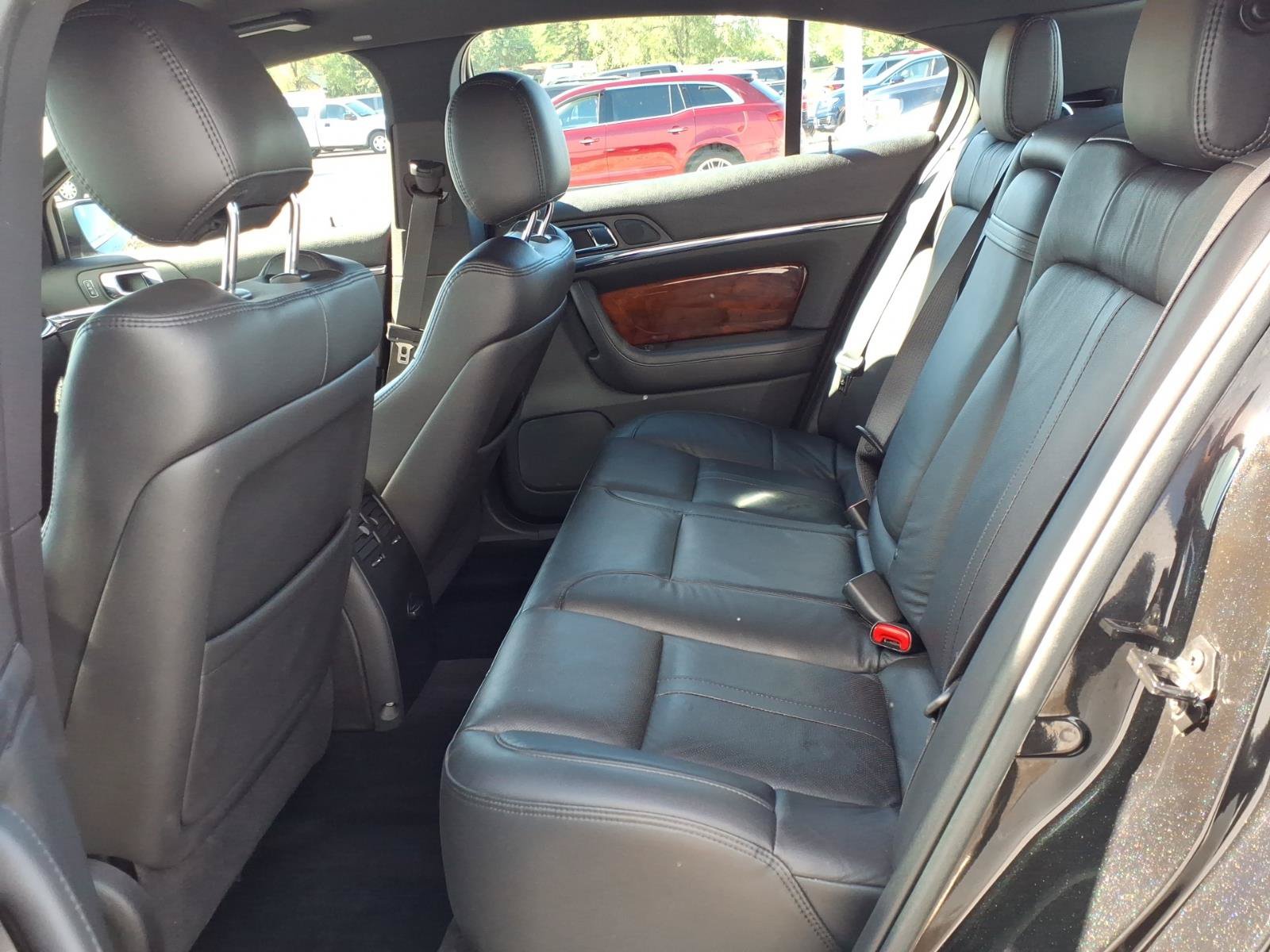 Used 2015 Lincoln MKS w/ Equipment Group 101A FWD image 8