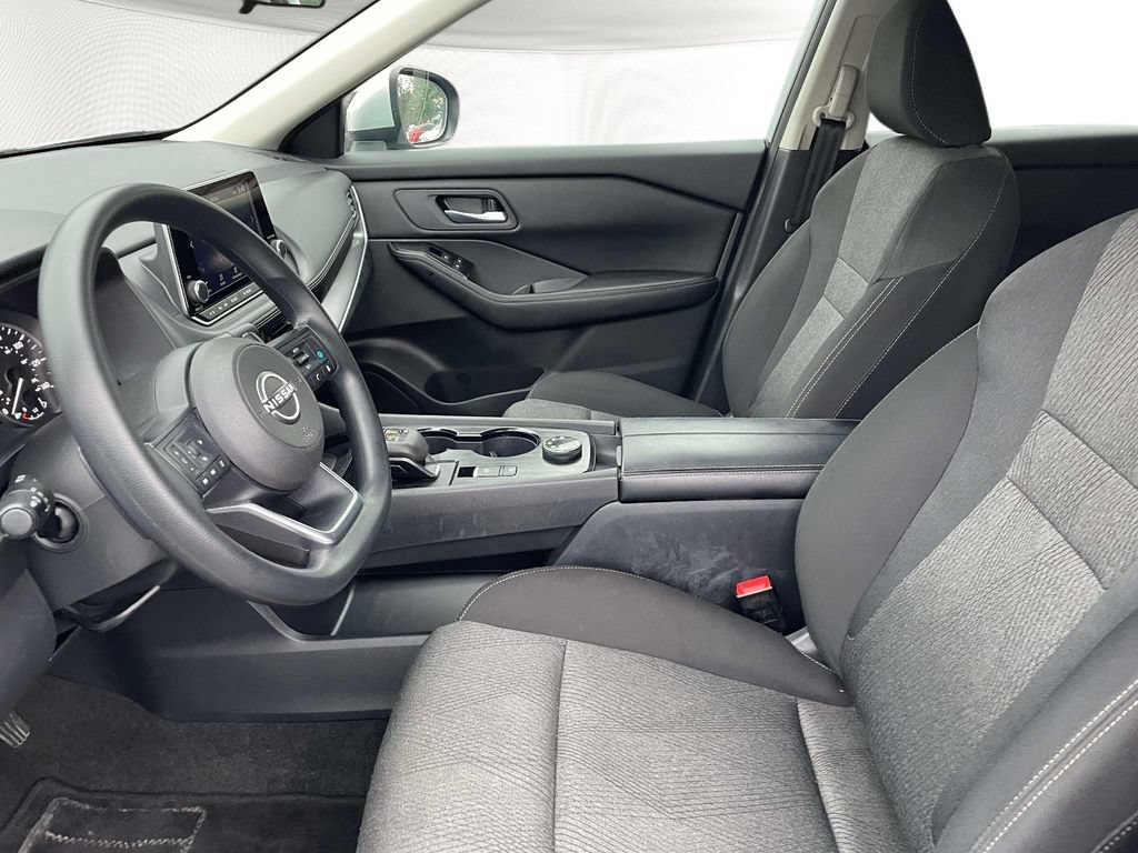 Used 2024 Nissan Rogue SV AWD/4WD image 23