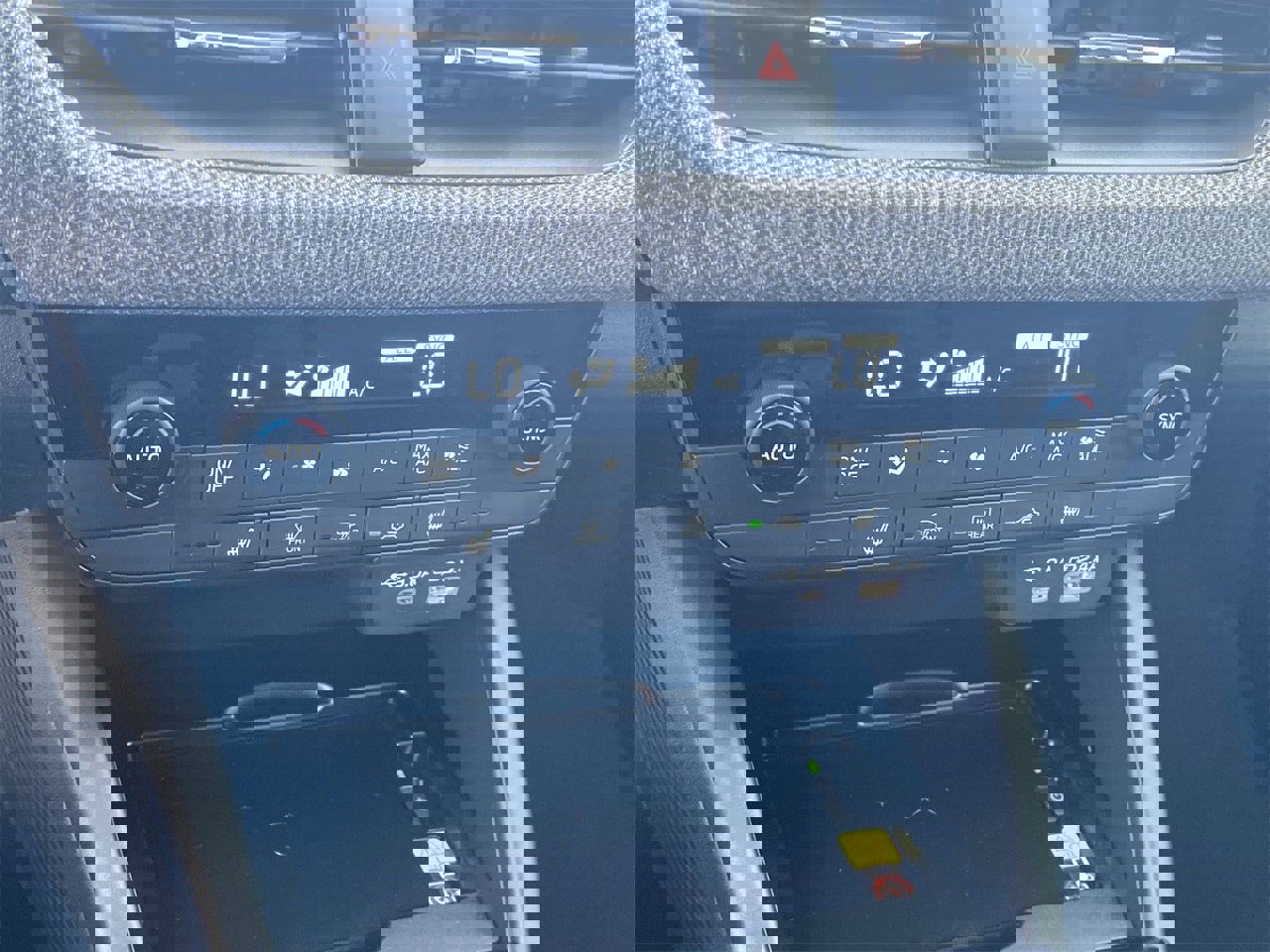 New 2026 Subaru Outback Limited w/ Premium/Limited Package 2 image 25