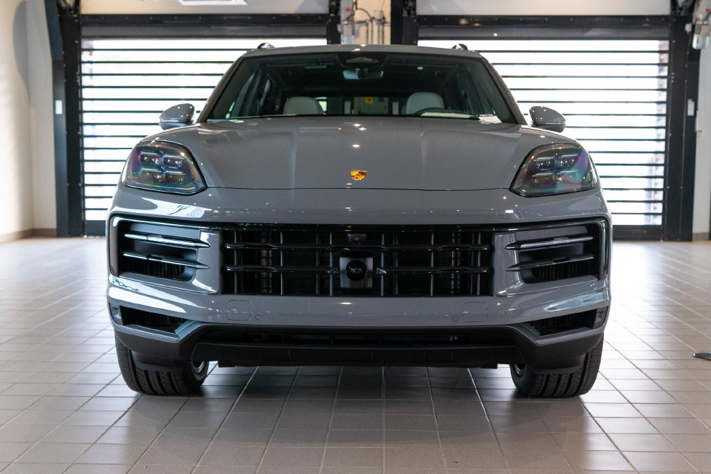 New 2026 Porsche Cayenne AWD/4WD image 7