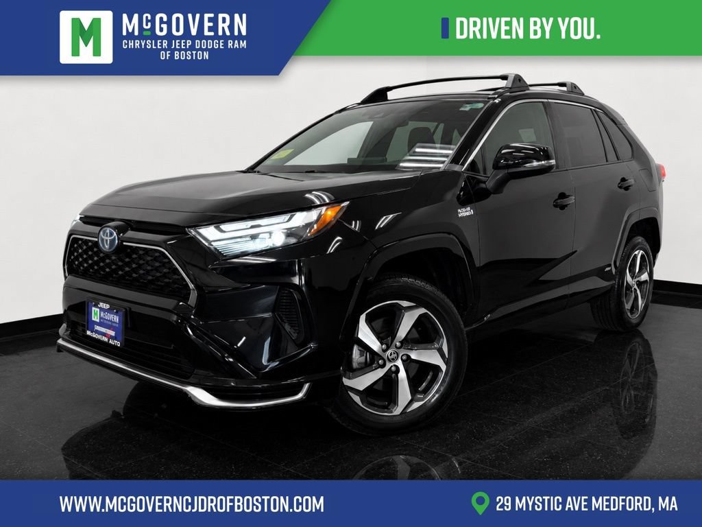 Used 2024 Toyota RAV4 SE w/ Weather & Moonroof Package
