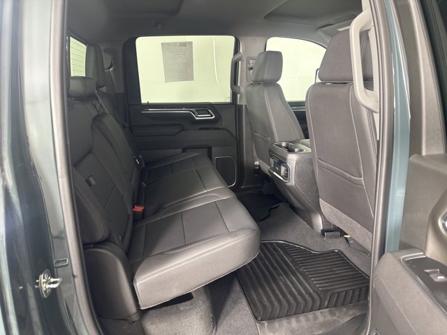 Used 2026 Chevrolet Silverado 2500 LTZ w/ LTZ Convenience Package image 12