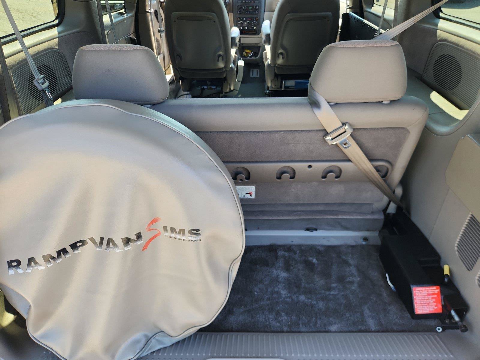 Used 2001 Dodge Grand Caravan Sport FWD image 12