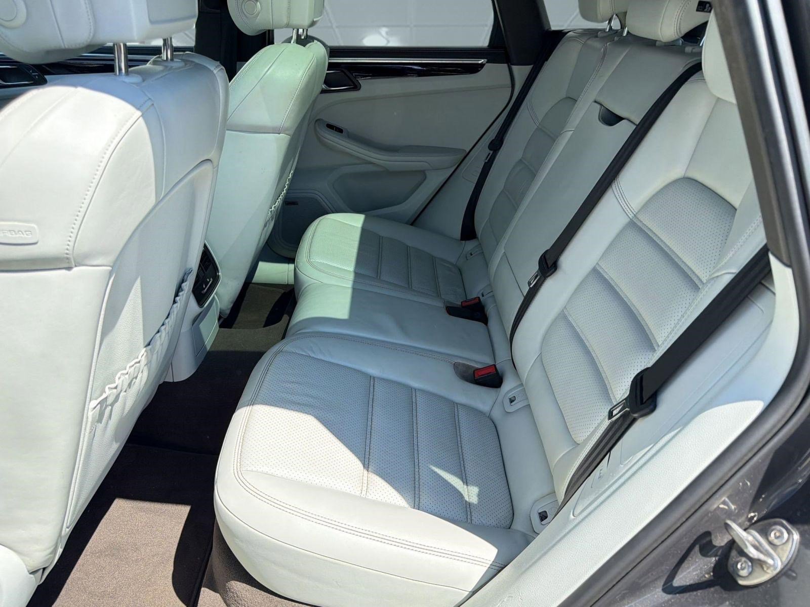 Used 2016 Porsche Macan S AWD/4WD image 15